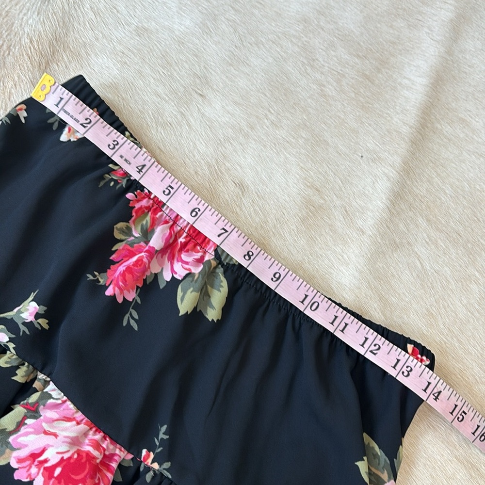 EXPRESS Floral Short Ruffled Mini Skirt - Picture 5 of 6